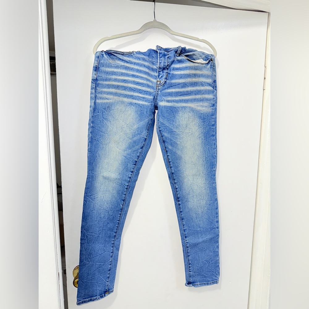 Arizona Jean Company Light Blue Skinny Jeans